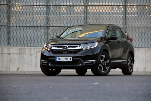 Honda CR-V 2.0 i-MMD Hybrid – úsporné SUV nejen do města (+ srovnání s variantou AWD)