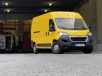 Peugeot Boxer Furgon 3300 L3H2 BlueHDi 140 – pracant s novým motorem