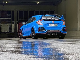 Extravagantní raketa - Honda Civic Type R