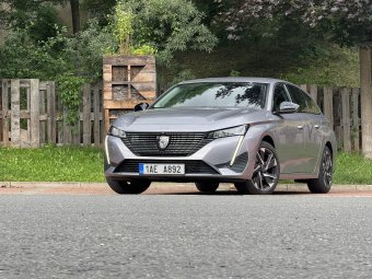 Peugeot 308 SW BlueHDi 130 EAT8 – atraktivní fešák s chutí šetřit