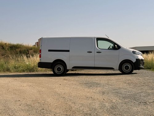 Peugeot Expert Furgon L3 2.2 BlueHDi 150 MAN6 – osvědčený pracant s novým motorem