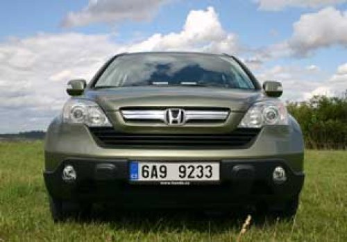 Honda CR-V 2.0 - jako stvořená na silnici (TEST)