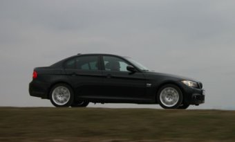 Trojka, šest válců a nafta - BMW 330d xDrive (TEST)