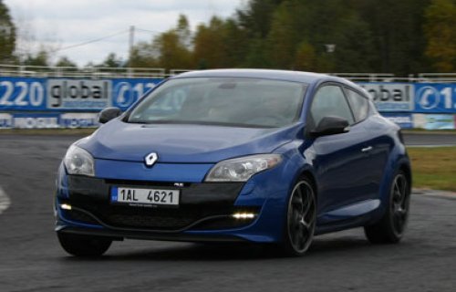 Modrá je (hodně) dobrá - Renault Mégane RS (TEST)