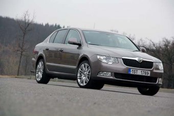 Škoda Superb 2.0 TDI CR DSG - dvojitá tvář (TEST)