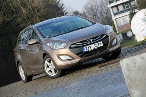 Spokojená rodinka - Hyundai i30 kombi 1.6 CRDi (TEST)