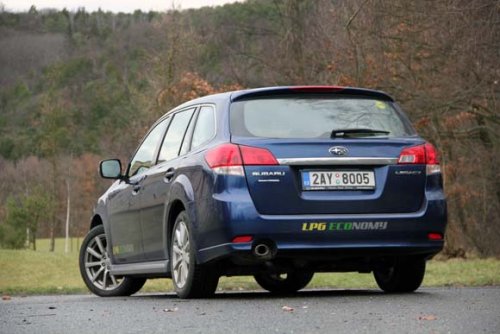 Subaru Legacy Kombi 2.5i CVT LPG - 4x4 na kapalný plyn! (TEST)