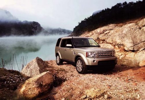Land Rover Discovery 4 - inovace se nezastaví (NOVINKA)