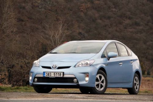 Toyota Prius Plug-In Hybrid - domácí tankování (TEST)