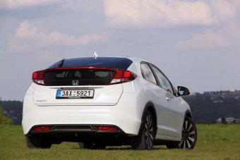 Hurá do zatáček - Honda Civic 1.8 i-VTEC Sport (TEST)