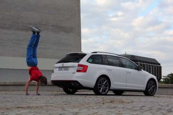 Vzhůru nohama - Škoda Octavia Combi RS 2.0 TDI (TEST)