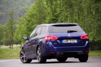 Naftové superkombi - Peugeot 308 GT SW 2.0 BlueHDI (TEST)