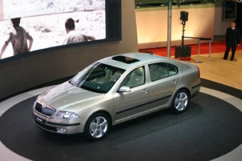 Vůz nejen pro české zákazníky - nová Škoda Octavia II. (Ženeva 2004)