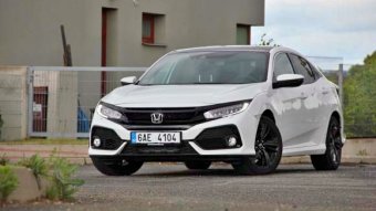 Honda Civic 1.0 VTEC Turbo - manuál nebo CVT? (TEST)