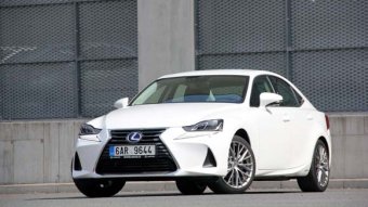 Lexus IS 300h - tichošlápek s tváří agresora (TEST)