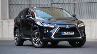 Lexus RX 450h L 4x4 – luxus pro sedm